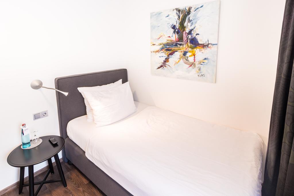 Kreuzblume Hotel & Restaurant Fryburg Bryzgowijski Zewnętrze zdjęcie