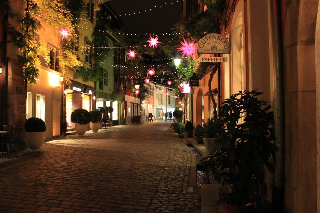 Kreuzblume Hotel & Restaurant Fryburg Bryzgowijski Zewnętrze zdjęcie